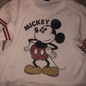 long sleeve crewneck